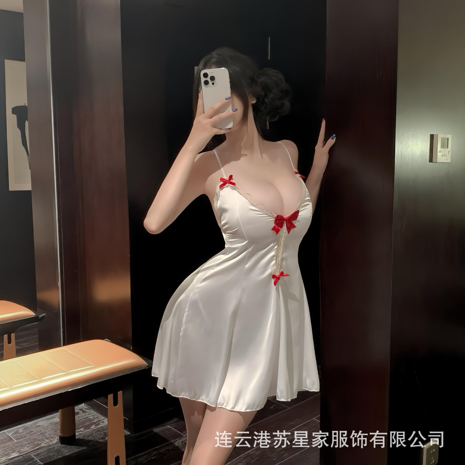 

Large size sexy sexy brandy temperament pure lace pure desire to show summer suspender ice silk home nightdress M code 40-60kg