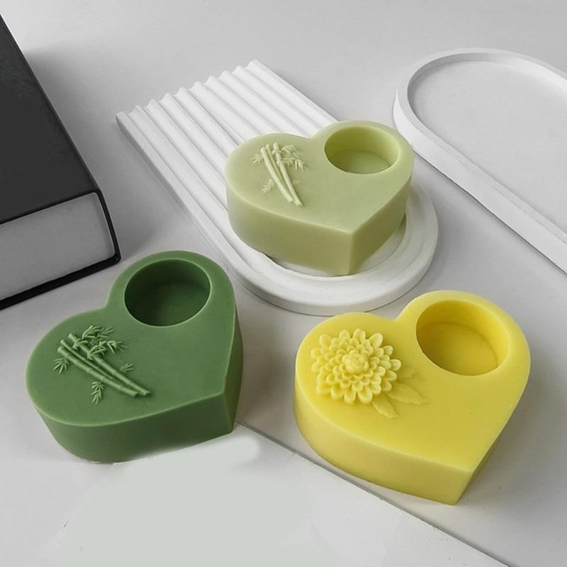 Epoxy Candlestick Silicone Mold Candle Base Mould Heart Shaped Candle Holder Molds Ornaments Home Decorations Mould