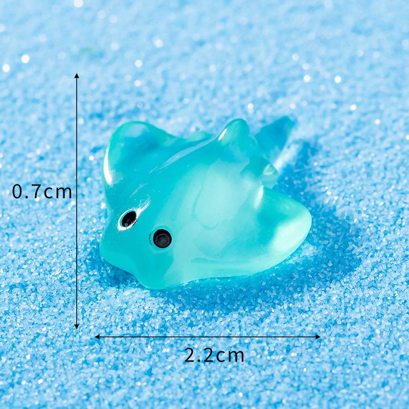 

Микропейзаж Светящиеся в темноте манты Морские животные Смола Прозрачный Виджет Аквариум Рыбка Украшения Виджет Luminous devil fish 10pcs зелёный