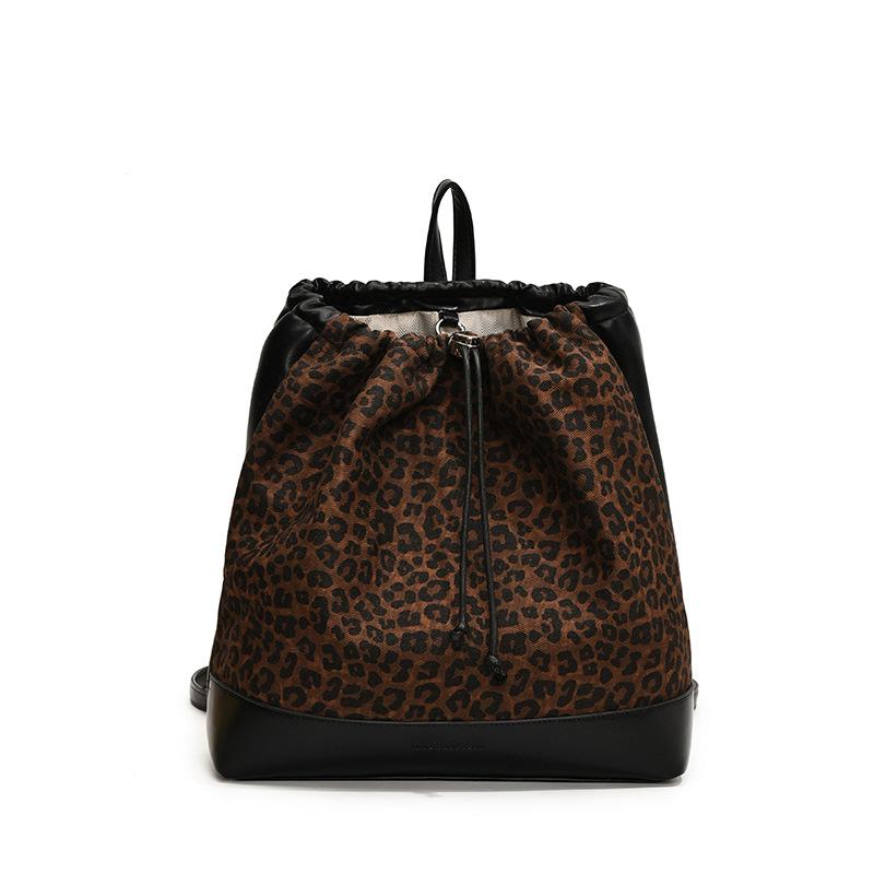 Külföldi egyedi alkalmi nagy kapacitású leopárdmintás táska női 2024 új őszi és téli váll hátizsák főiskolai stílusú vödörtáska