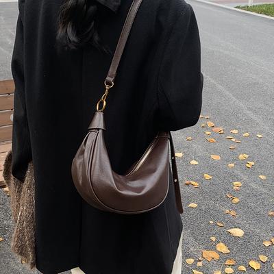 Solid Color Casual Underarm Dumpling Bag 2025 New Winter Lazy Wind Soft Surface Commuter Bag Daily Shoulder Messenger Bag