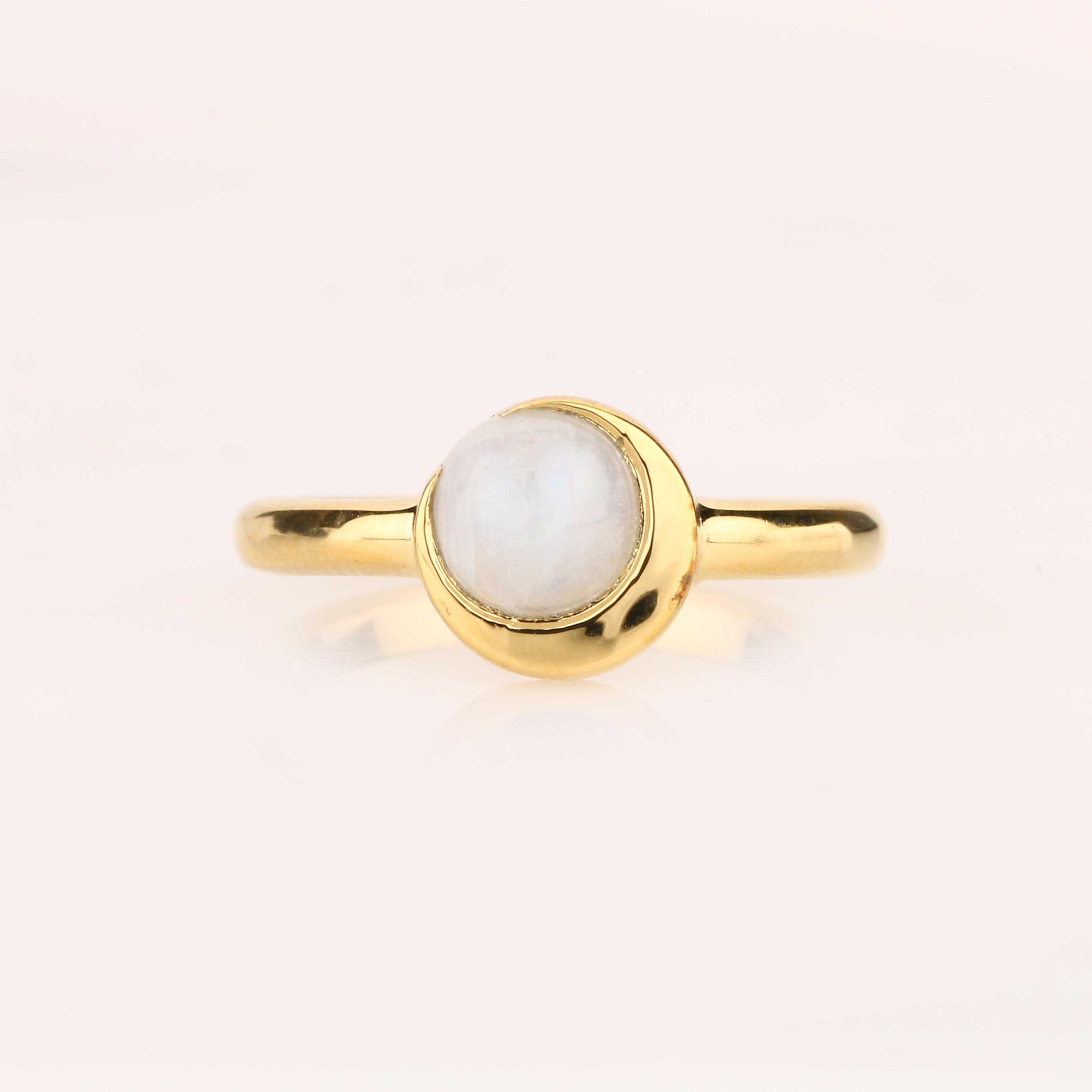 

925 Sterling Silver Ring Rainbow Moonstone Cabochon 6mm Rhodium or Yellow Gold Plated Elegant Women Jewelry 10 золотий