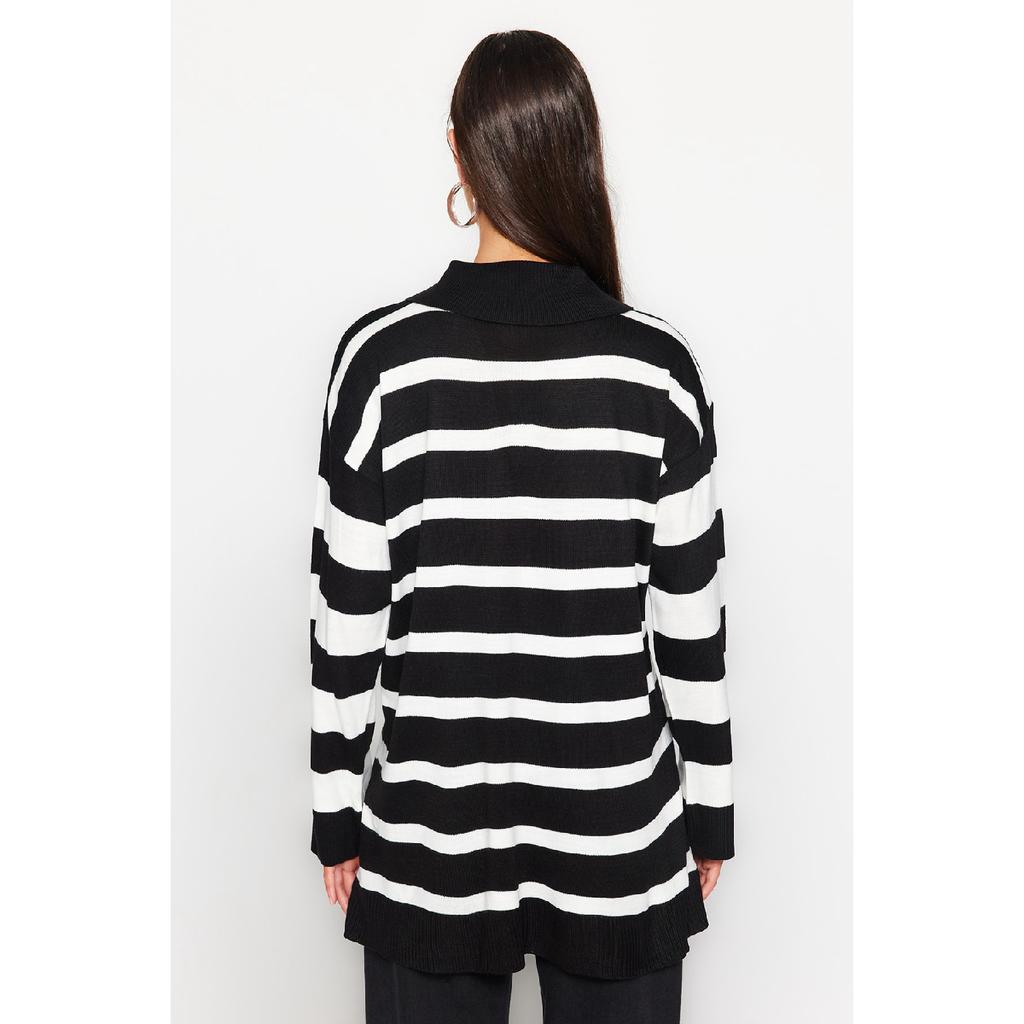Black And White Polo Neck Striped Knitwear Sweater Tctaw24ak00045