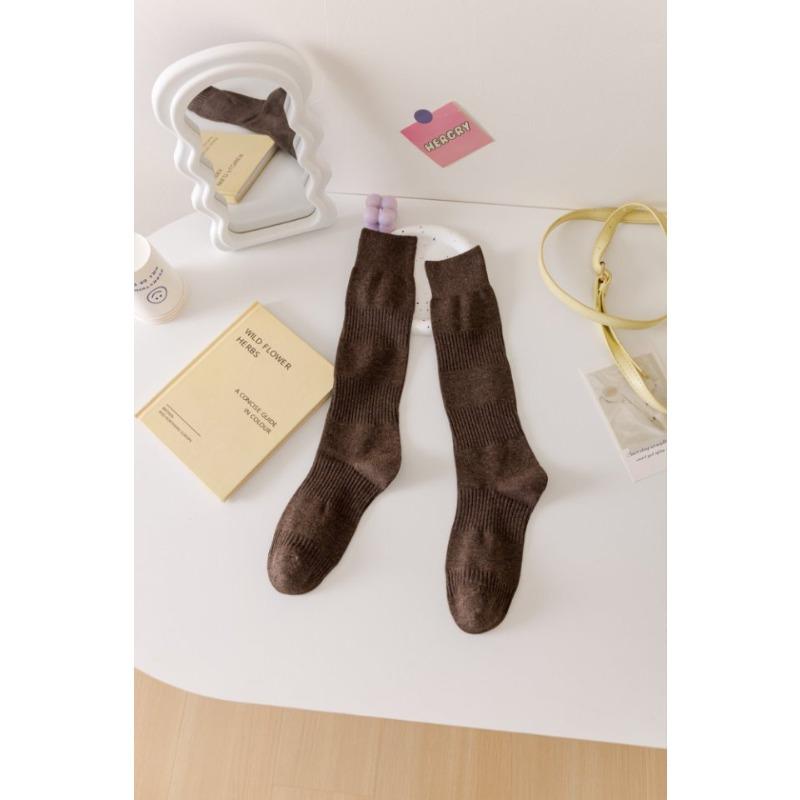 Calf Lantern Socks for Women To Look Slimmer and Have Beautiful Legs in Autumn and Winter. Pure Cotton Pressure Anti-slip and Non-dropping Long Socks