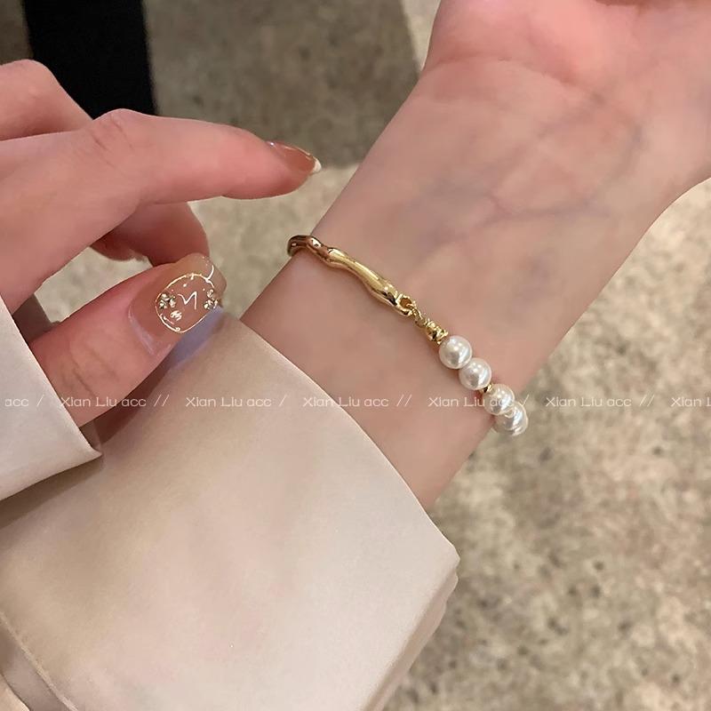 Trendy Baroque Pearl Couples Bracelet - 2023 Light Luxury Design for Women