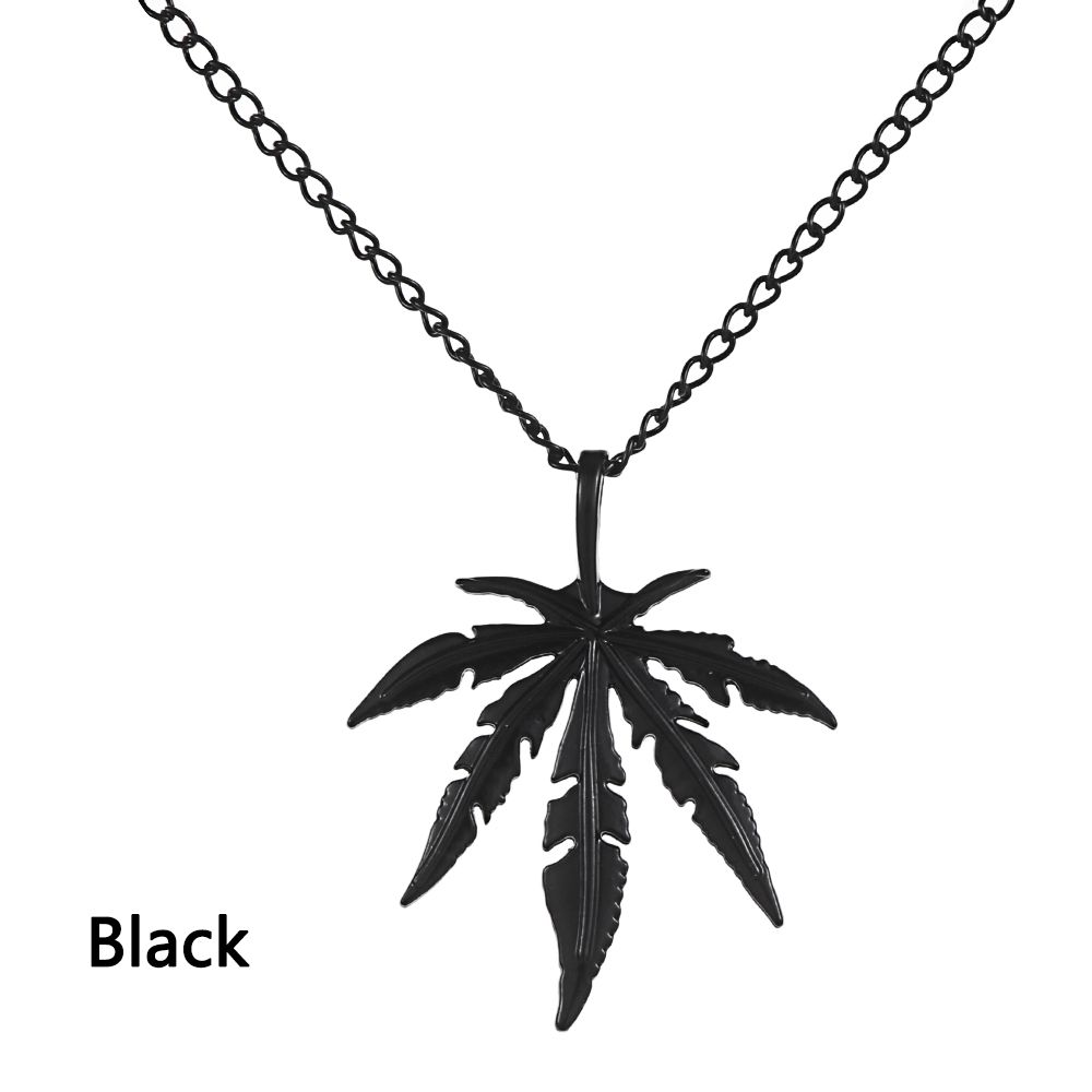 Gift Fashion Titanium Steel Rock Punk Retro Hip Hop Choker Leaf Pendant Maple Leaf Necklace