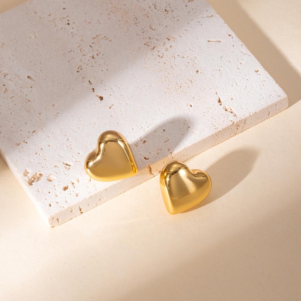 Metal Wind Geometric Hollow C-Shaped Stud Earrings Retro High-End Stainless Steel Earrings Personalized Atmosphere Earrings