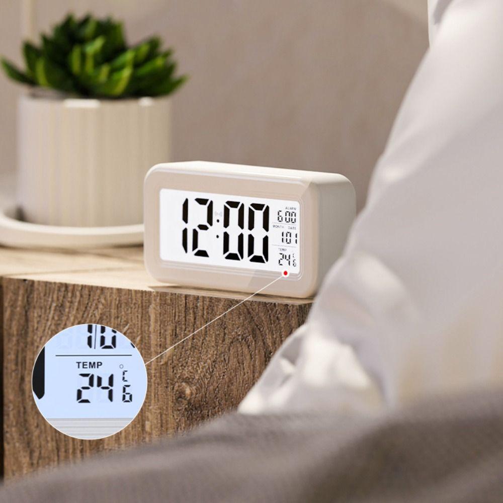 Battery Powered Digital Alarm Clock Temperature Date With Backlight Snooze Table Clock 12/24H Mute Bedside Electronic LCD Clock