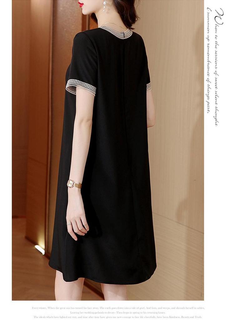 Elegant Plus Size Silk Midi Dress – Short Sleeve Round Neck for Stylish Mothers