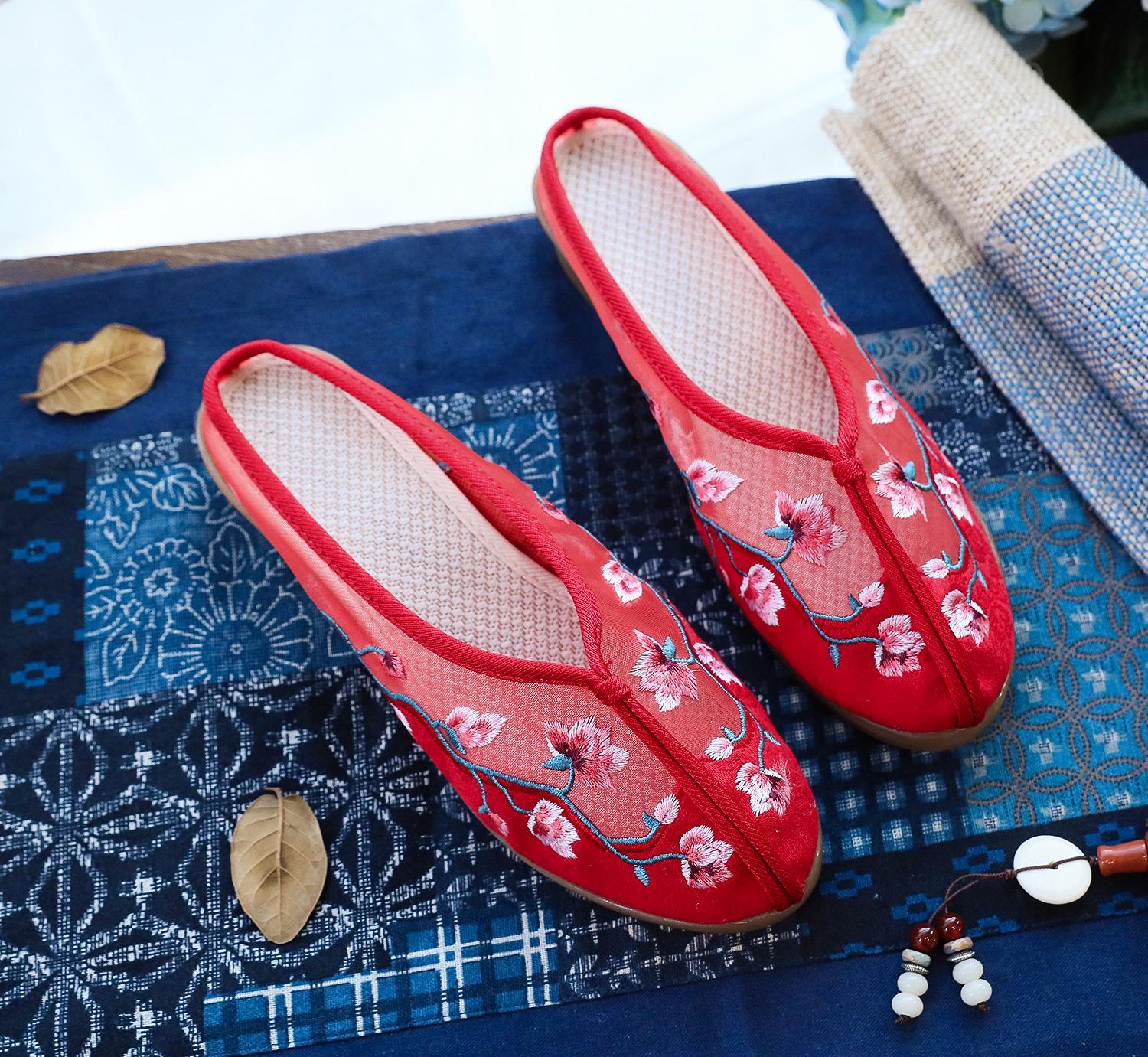 

Жіночі літні модні вишиті сітчасті сандалі та шльопанці 38 червоний/квітковий