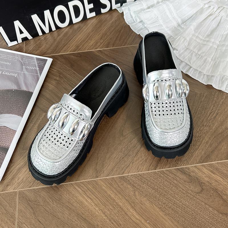 Design sense niche woven hollow bag head cool slippers summer new wear round head thick heel shoes women