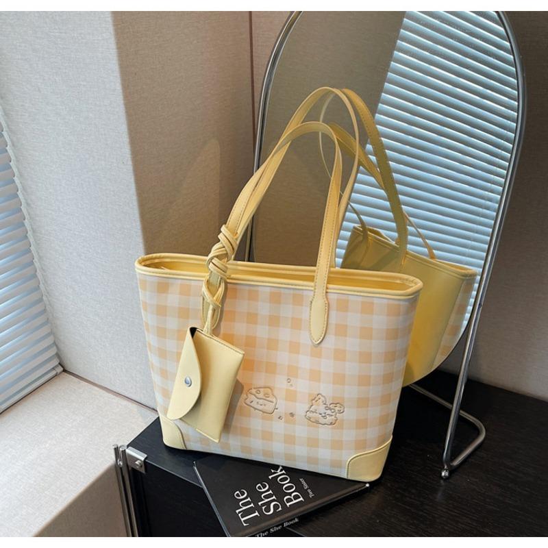 

Сумка большой вместимости женская летняя универсальная новая повседневная клетчатая сумка через плечо текстурированная сумка-тоут для通勤 жёлтый