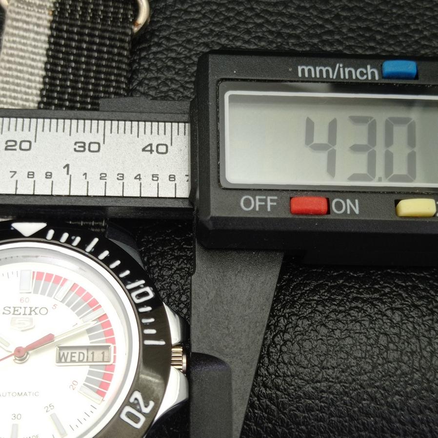 JAPAN MENS AUTOMATIC SEIKO 5 REFURBISHED 6309A WHITE DIAL WRIST WATCH A426512-2