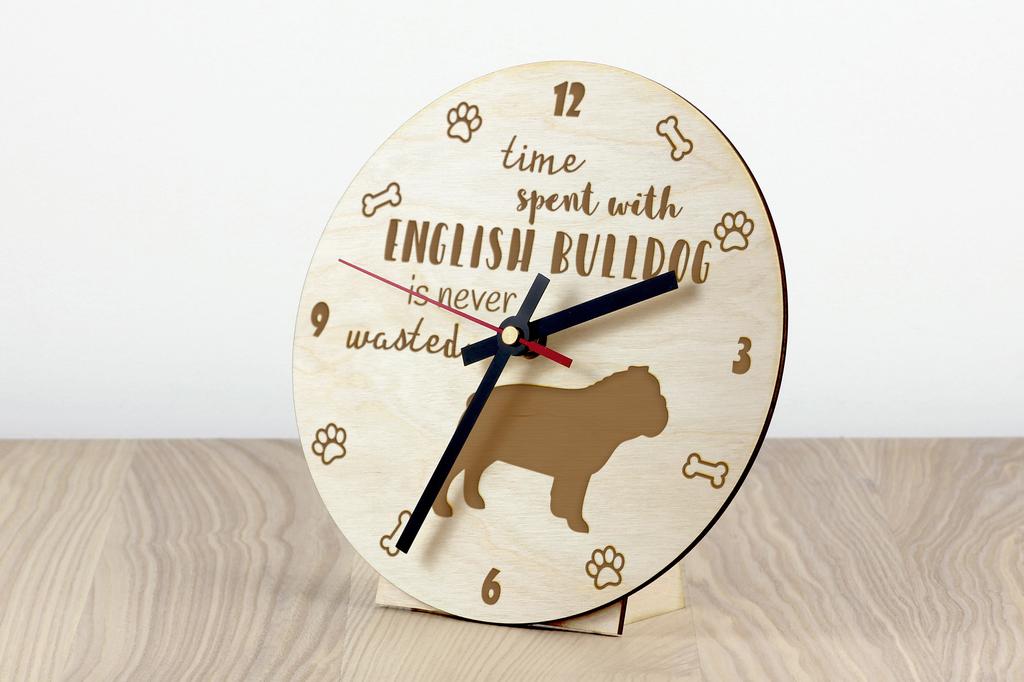 Bulldogge, Englische Bulldogge, Britische Bulldogge - Uhr mit Hund, Holzuhr mit Gravur, Personalisierte Uhr von Art-Dog