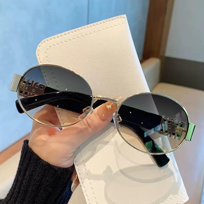 Vintage Metal Oval Sunglasses With Uv400 Protection For Fashionable Men And Women