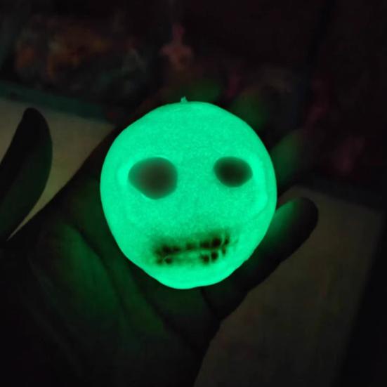 Luminous Skull Stress Ball Toy Anxiety Relief Glow-in-the-dark Squeeze Ball Sensory Toy Kids Teens Adults Portable Soft TPR Ball Pinch Fidget Toy