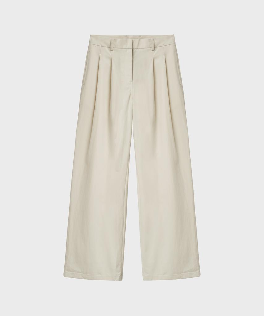 NOIRER FOR WOMAN Cotton Double-Pleated Loose-Fit Slacks (Buttercream)