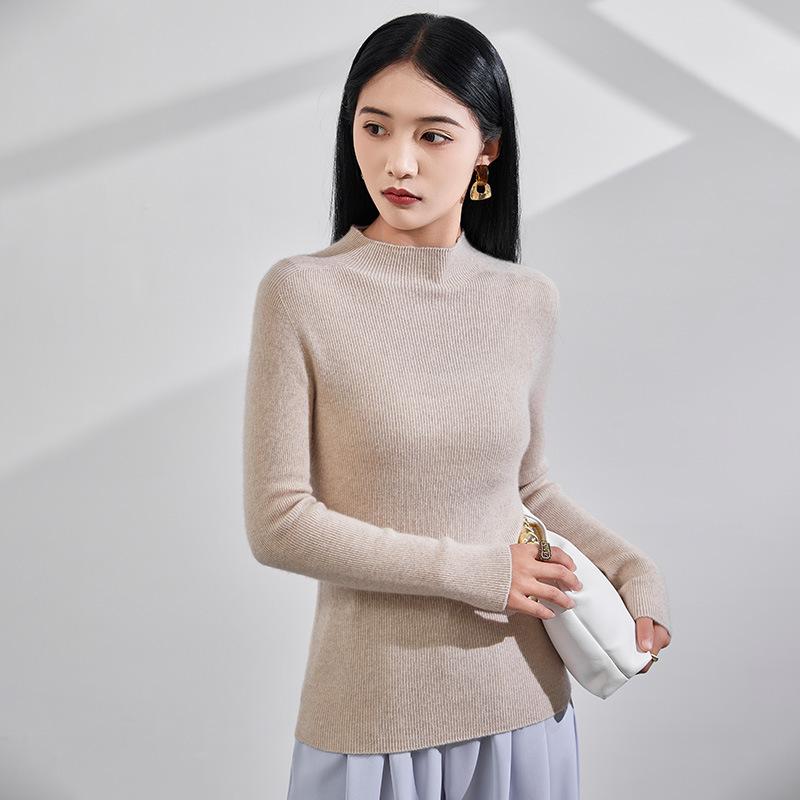 Women's Striped Cashmere Knit Sweater: 2025 Autumn/Winter, Soft & Fluffy, Elegant Slim-Fit Half-High Neck Base Layer.