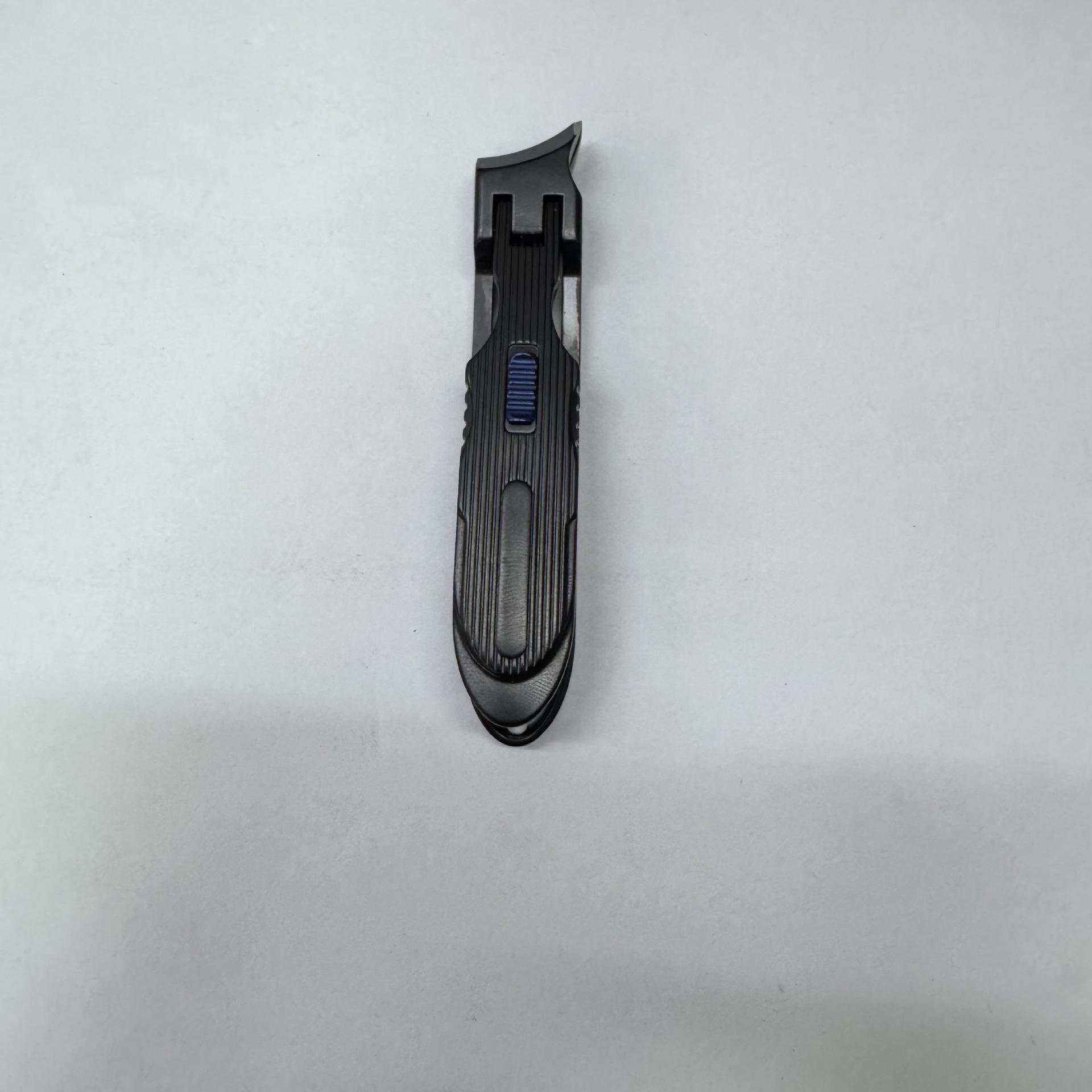 Anti-Splash Slanted Edge Nail Clipper: Large Opening, Stainless Steel, Ideal for Ingrown Toenails & Dead Skin.