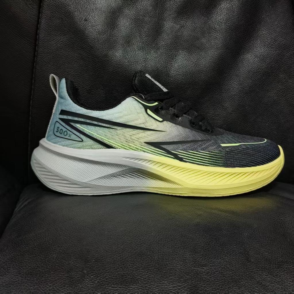 Couple model Men's and women's same lightweight mesh breathable running sports and leisure shoes Men's student shoes Women's shoes