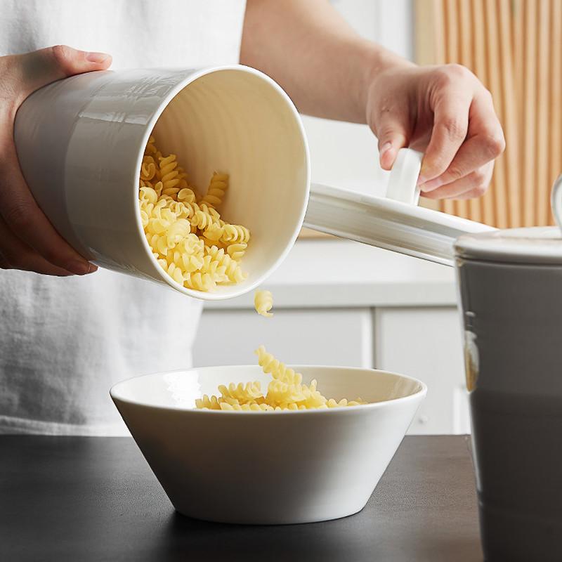 Ceramic Sealed Jar Storage Tank with Cover Candy Jar Home Kitchen Decoration Storage Container Food Storage Bottle Organize Box