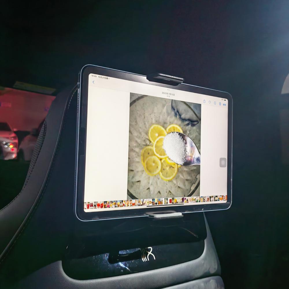 Aizmugurējā sēdekļa planšetdatora turētājs Tālruņa turētājs