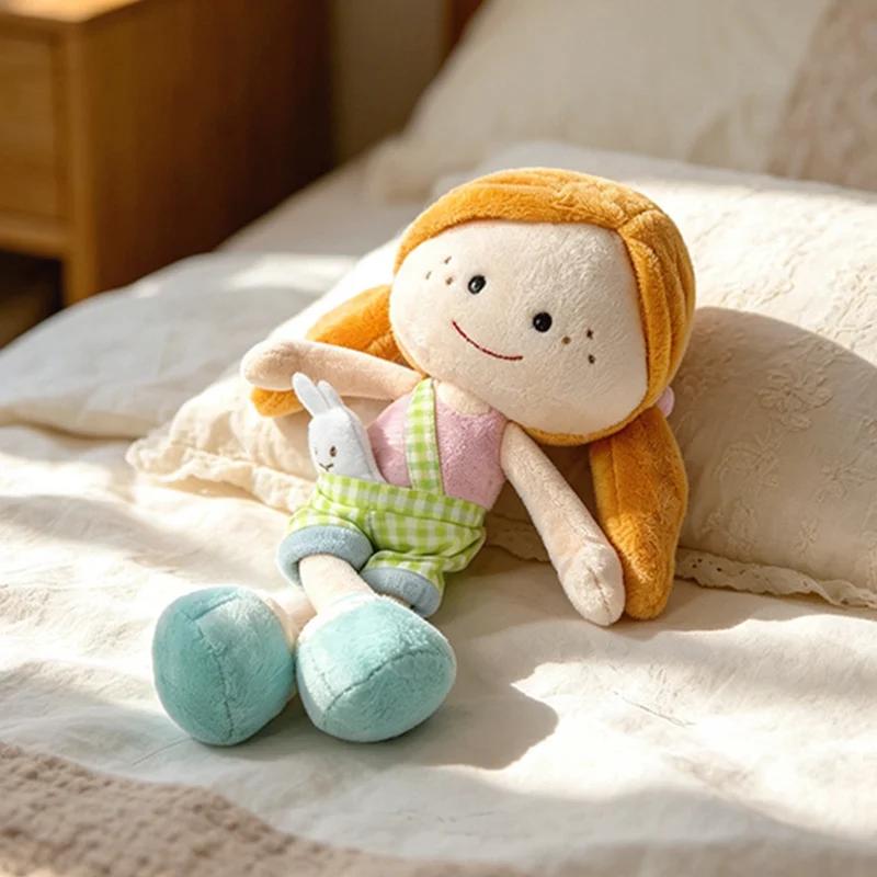 30cm Sproetjes Meisje Pluche Lap Pop Aankleed Ontwerp Zacht Pluizig Knuffeldier Met Meerdere Outfits Voor Huisdecoratie Cadeau Collectie 32cm