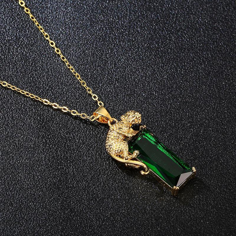 Exclusive Leopard Pendant Emerald Necklace - Niche Design, High-End Summer Jewelry for Women