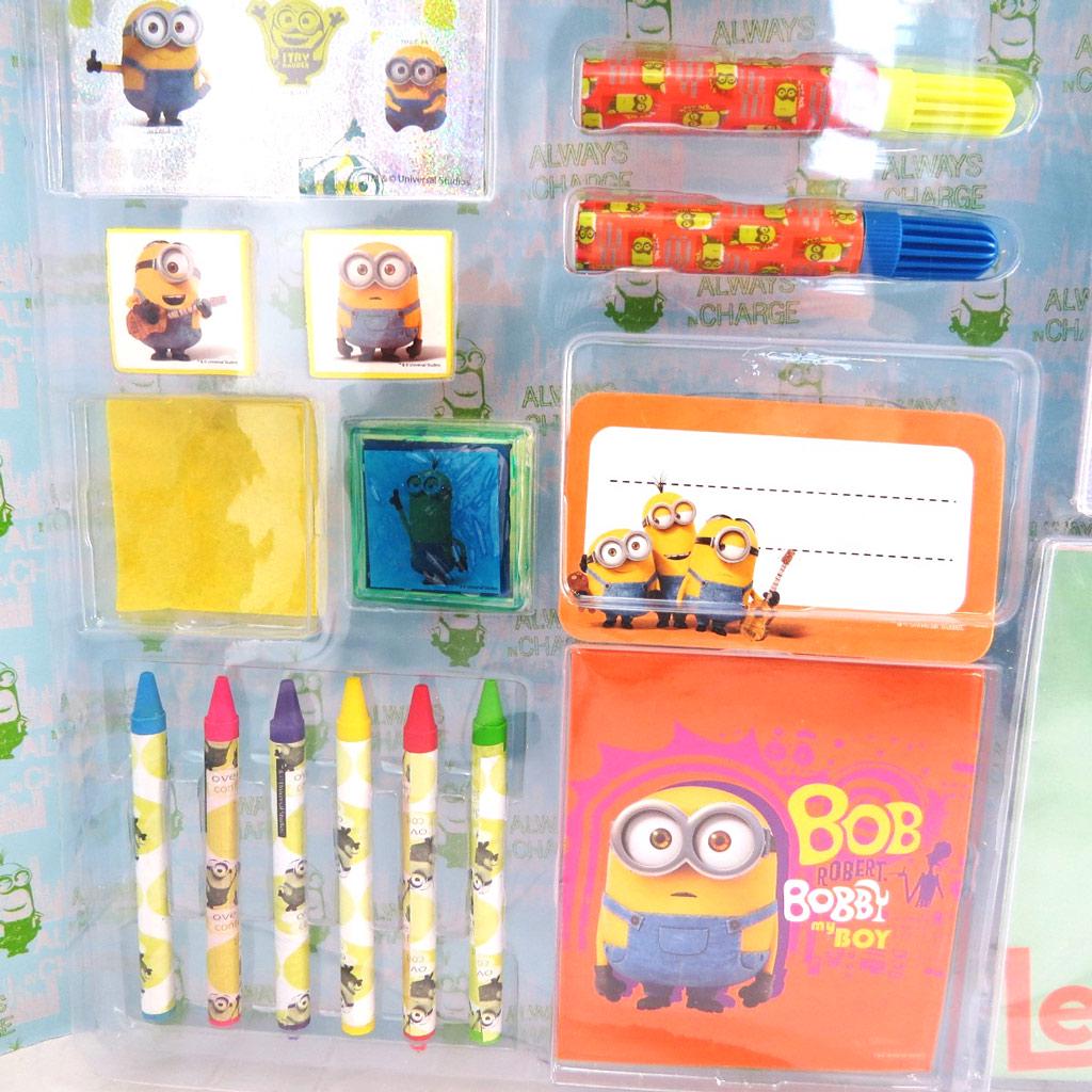 Regina Zăpezii [M9807] - Set Mega de desene 'Minions' (45 piese) 44,5x40x3 cm