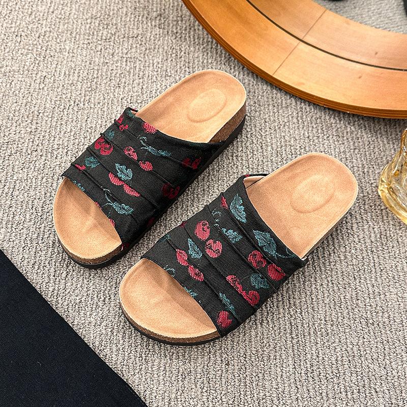 2025 new summer niche cherry print one-pedal muller shoes women wear one-word slippers sandals fashion
