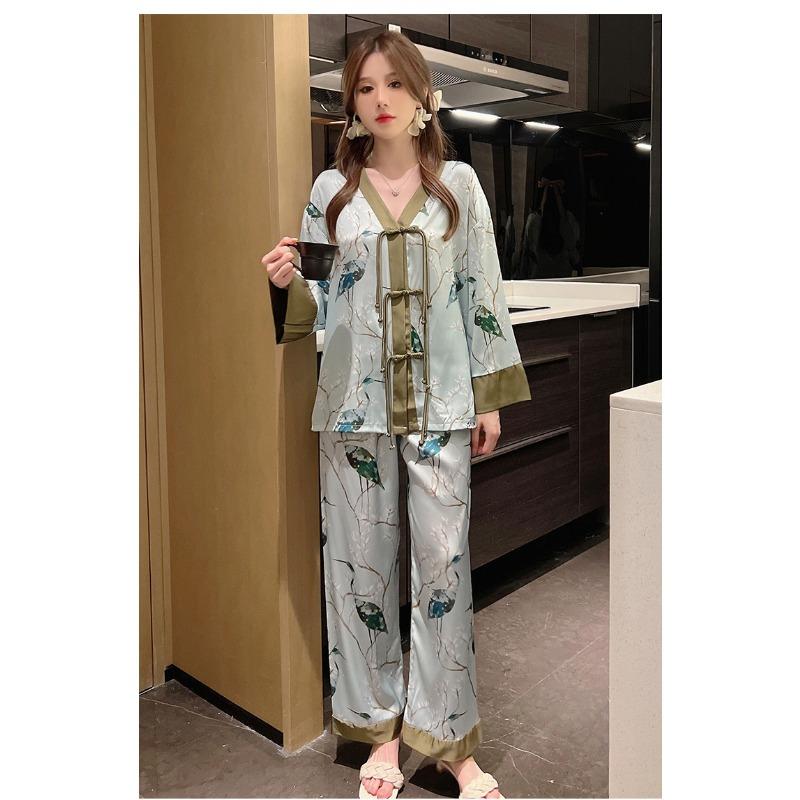 Pajamas women's spring and autumn new ice and snow silk printing long-sleeved two-piece set loose large size can be worn outside loungewear set