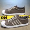 New Mens Canvas Shoes Lightweight Breathable Versatile Casual Shoes Mens Low Top Flat Sports Shoes Man Designer Sneakers Men