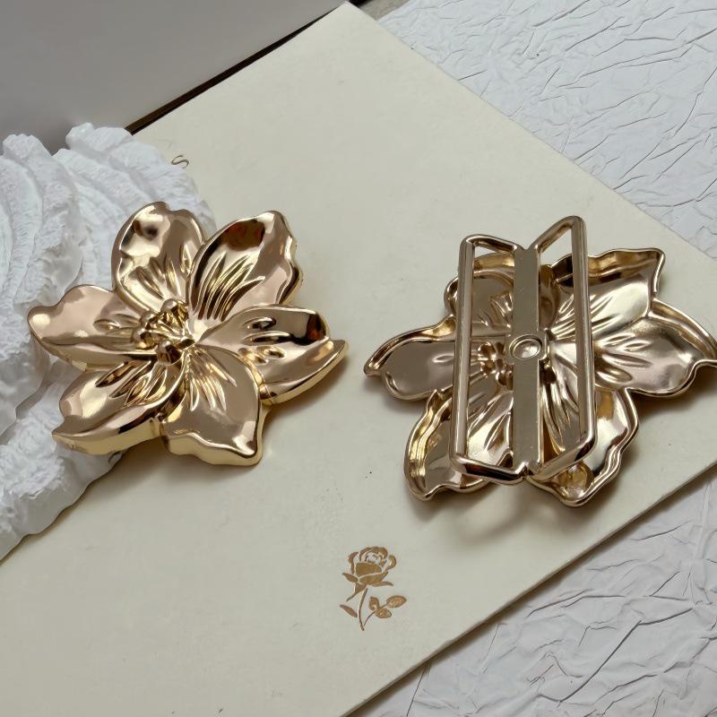 Three-Dimensional Floral Metal Brooch Swimsuit Accessory Connector Pure Natural