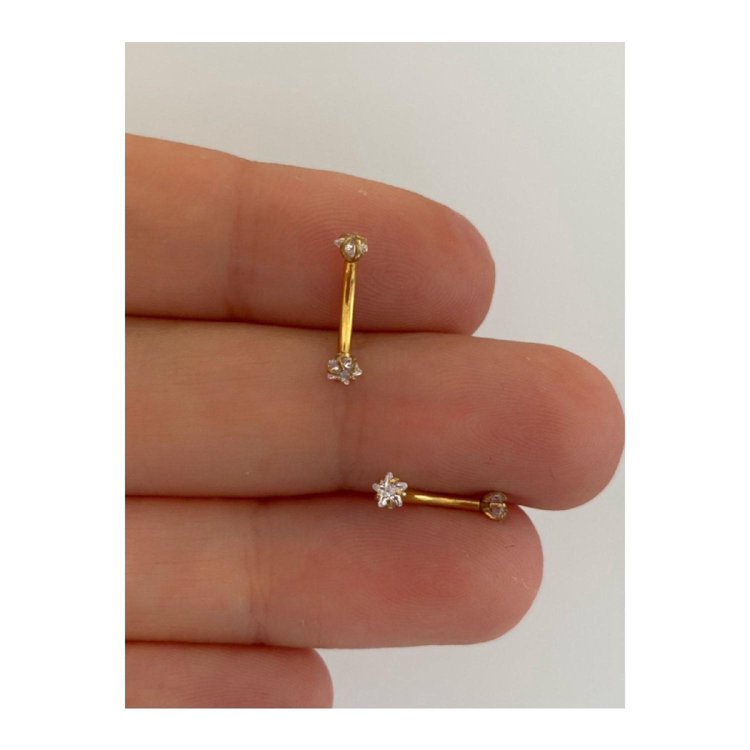 

Пірсинг для брів з цирконового каменю з хірургічної сталі 8 MM золотий