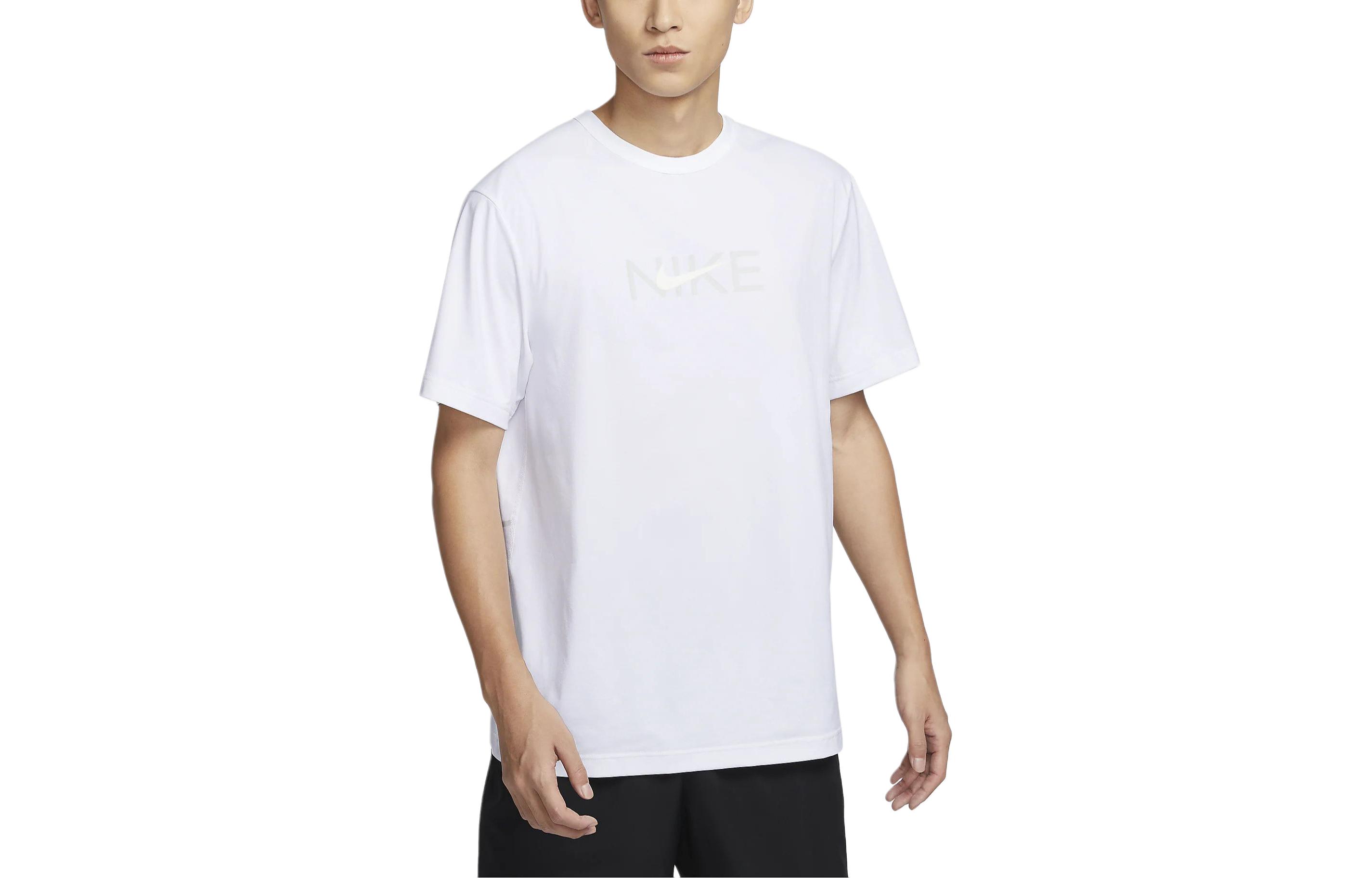 

Nike T Shirts Men s White Crew Neck Moderate Straight Fit HF4635-100 S