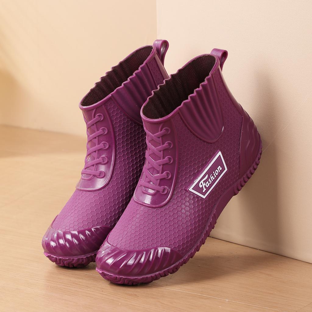 Fleece rain shoes women's fashion winter warm short rain boots ultra-light plastic cotton boots cold-proof and non-slip shoes