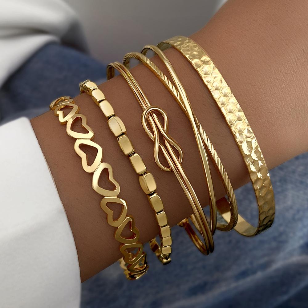 5Pcs/ Set Bohemia Minimalism Multilayer Love Heart Hollow Out Open Mouth Bracelet Set for Women Metal Chain Bangle Zircon Gifts