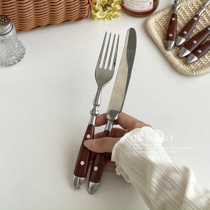 Steak Tableware, Household Stainless Steel Knives, Forks, Spoons, Retro Desserts, Spoons and Forks, a Full Set of Western Tableware Sets