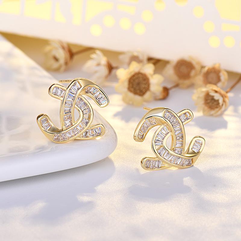 BELLA BOX New Personalized Silver Needle C-letter Stud Earrings For Women, A High-end Cross-border Bestseller Of Earrings And Accessories