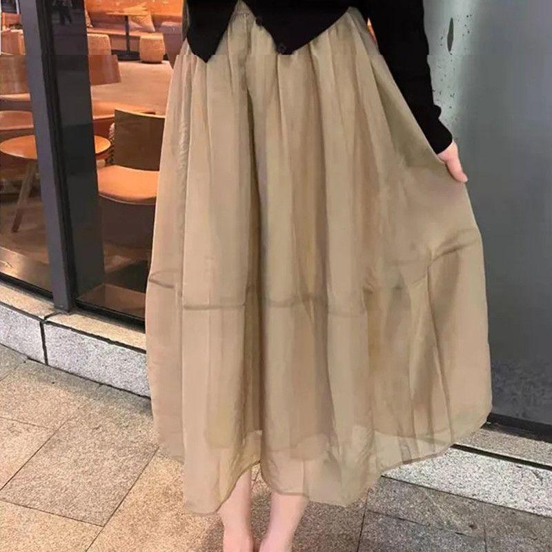 Women's Fashion Two-Piece Set: Spring/Summer V-Neck Short-Sleeved Top & Skirt - Slimming, Gentle Style