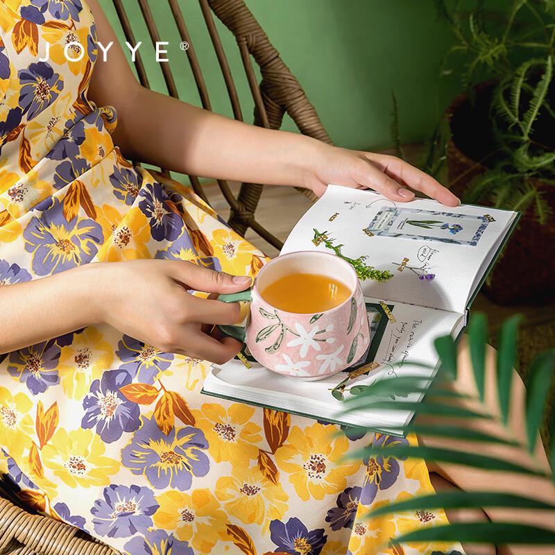 JOYYE Floral Ceramic Mug with Wooden Lid