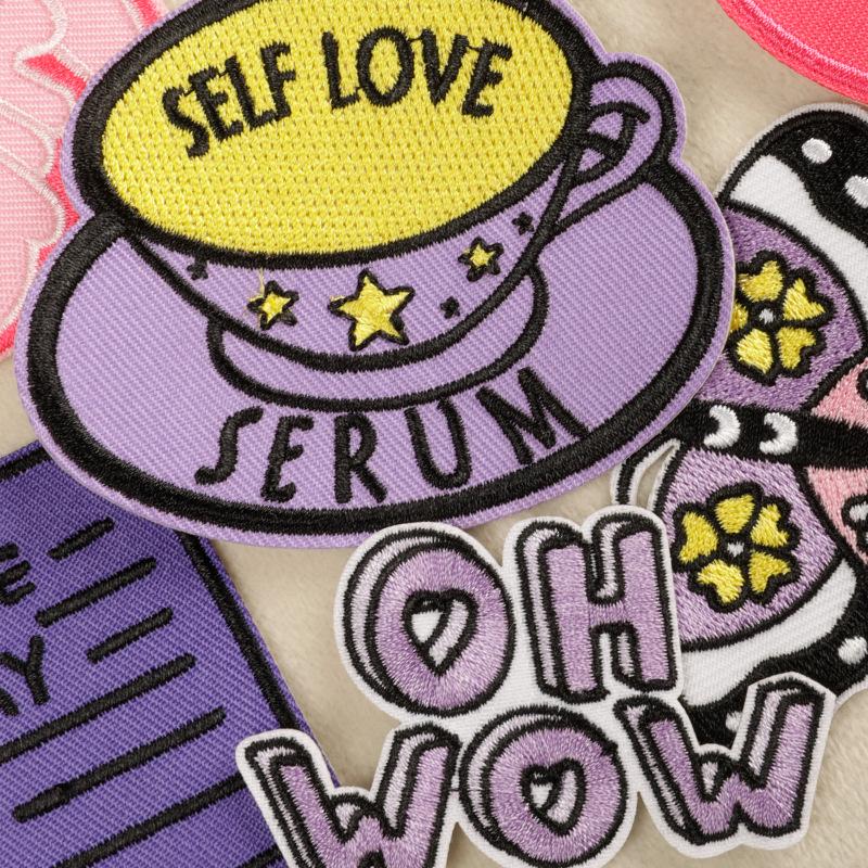 Dooku English Butterfly Iron-on Patch: Embroidered Cloth Label for Hats, Shoes, Bags, and Accessories.