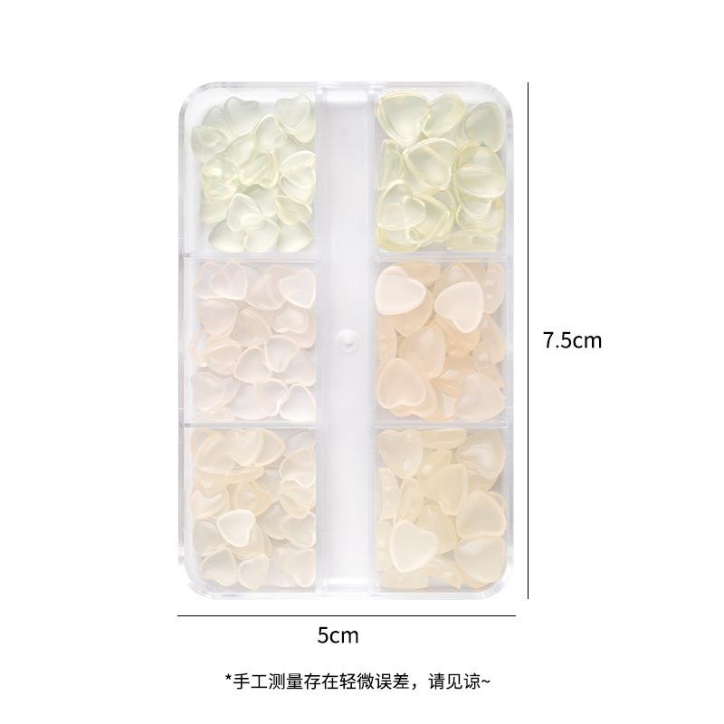 6-Grid Light-Changing Nail Art Love Flat-Bottomed Resin Nail Art Jewelry Set, Pink Bright Red And Blue Color-Changing Love Jewelry.