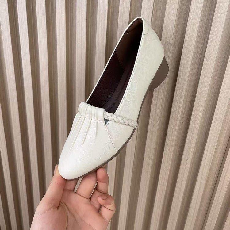 Casual Doudou Shoes Women's 2025 Autumn New Mother Shoes Women's Flat Single Shoes Soft Leather Shallow Mouth Soft Sole Soft Surface Leather Shoes