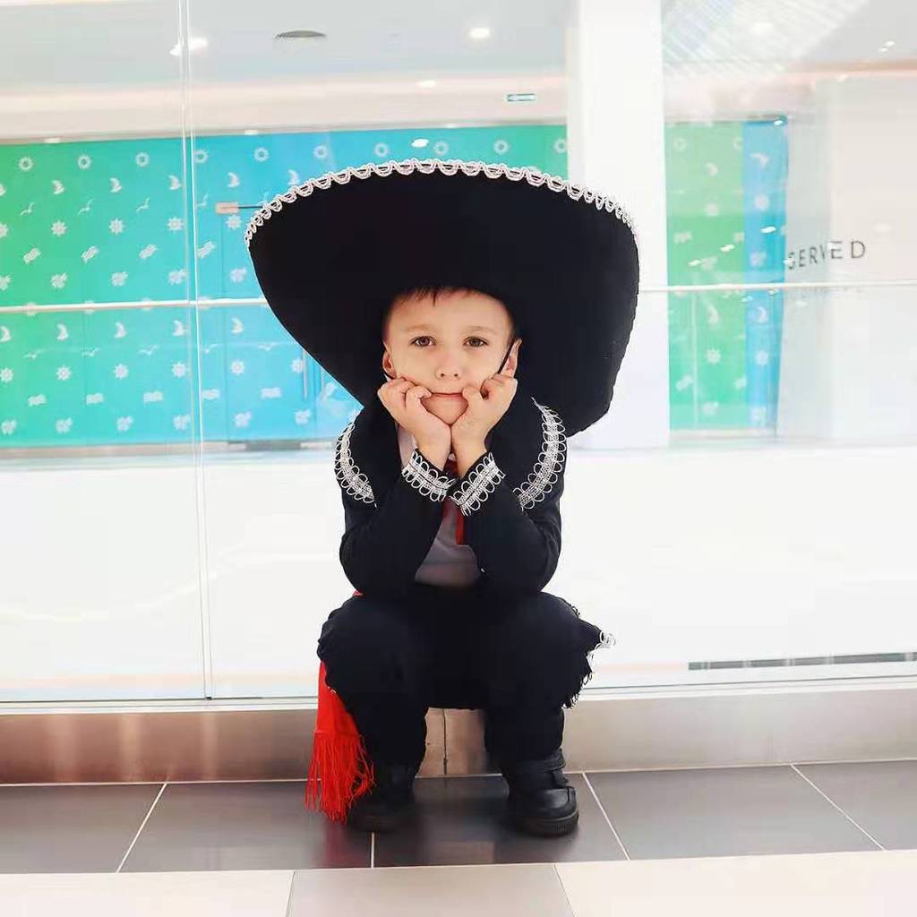 Ethnic Mexican Childrens Dance Attire With Printed Design And Long Sleeve For Stage Use