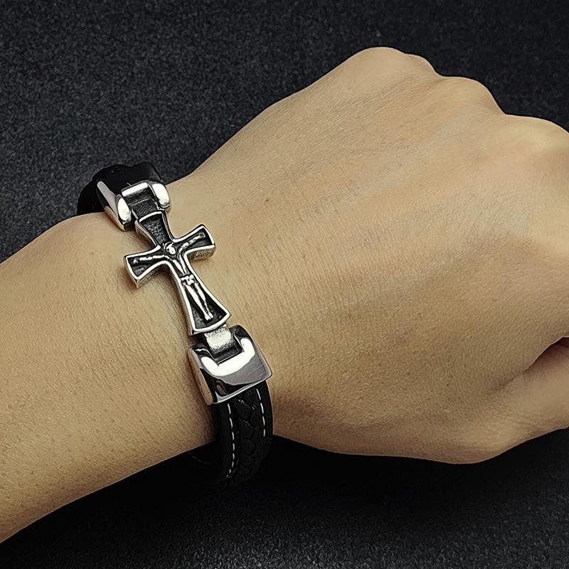 2026 Classic Religious Totem Cross Men's High-end Leather Bracelet