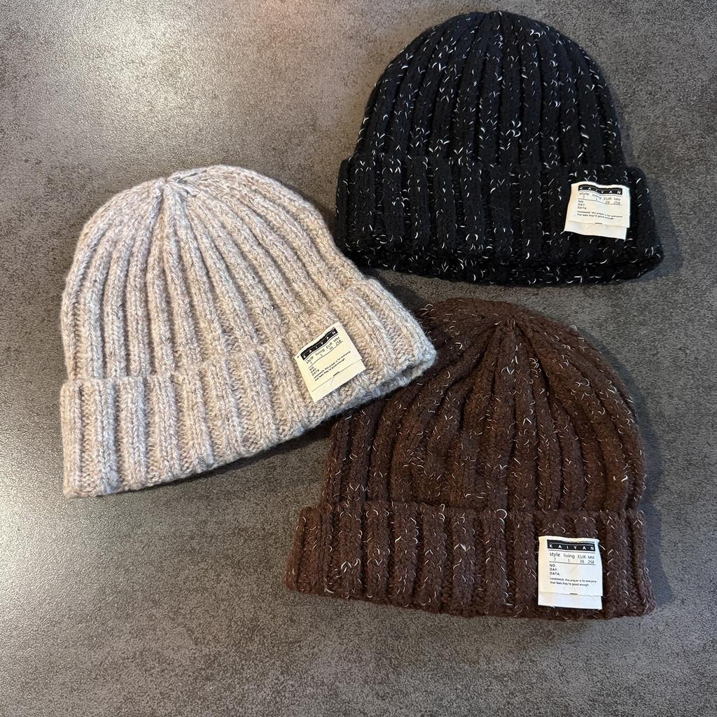 Patch Fashion Letter Knit Beanie Women Accessory For Winter Warmth And Comfort