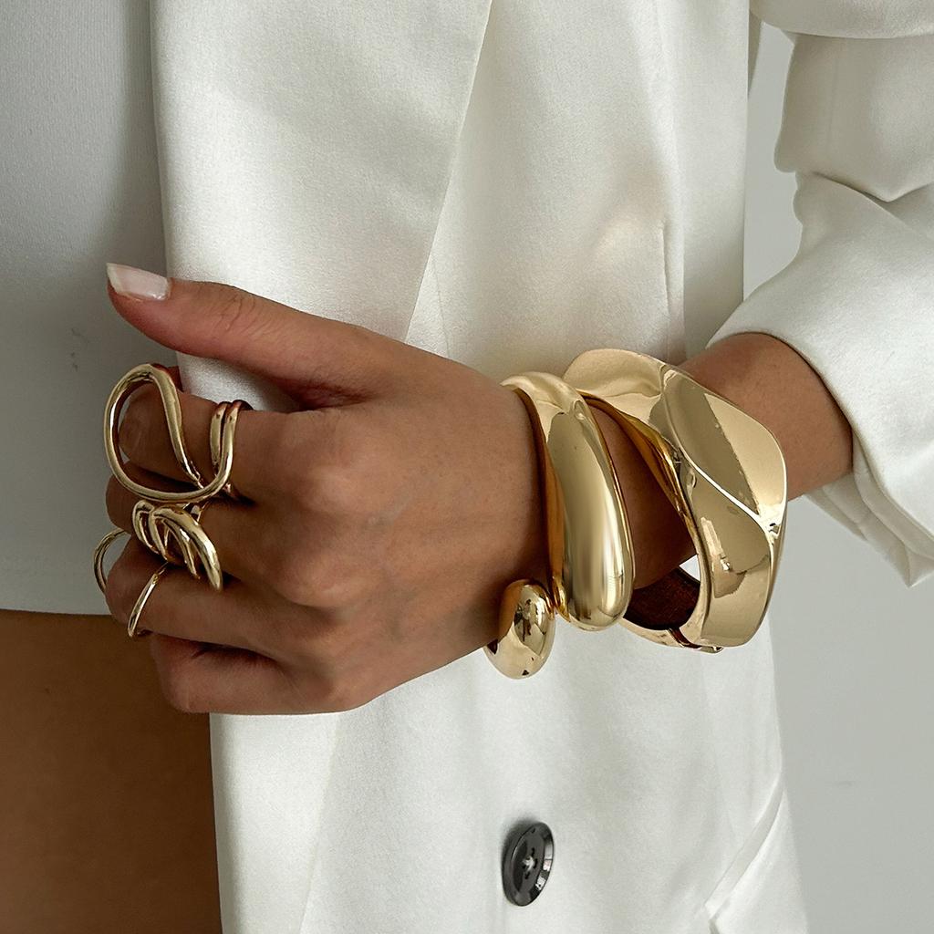 Exaggerated Metal Smooth Surface Wide Bracelet Bracelet Design Irregular Wave Spring Bracelet