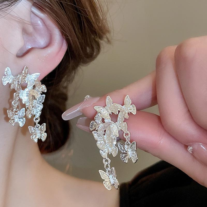 2024 Trendy French Retro Butterfly Tassel Earrings: Elegant Metal Studs
