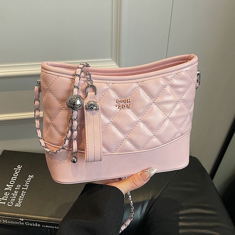

Rhombus Chain Bag Women Summer 2025 New Fashion Shoulder Messenger Bag Niche Design High-Grade Sense Bucket Bag Pink